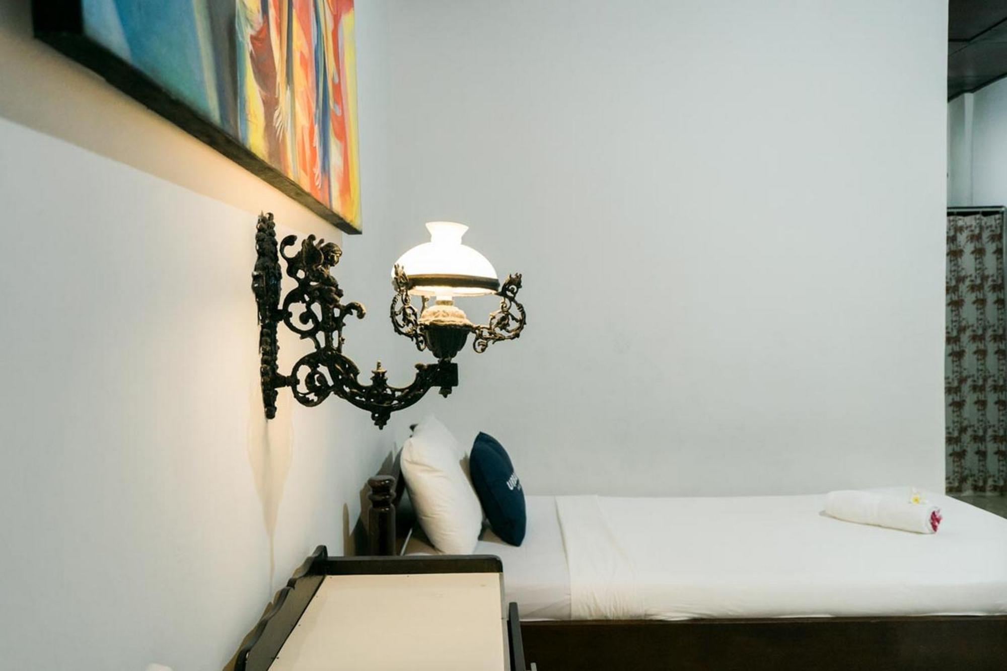 Urbanview Hotel Ananda Beach Sanur Exterior photo
